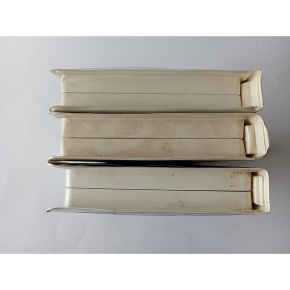 Lot of 3 VHS Clamshell Kids: Spirit, Chicken Run, The Pebble & the Penguin - Picture 9 of 10